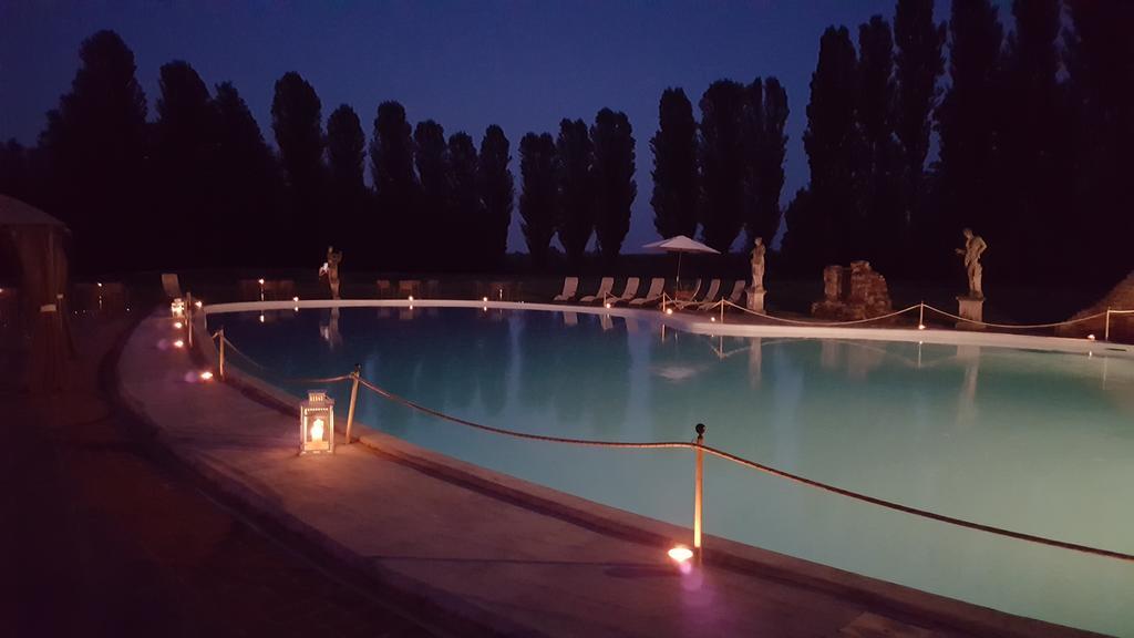Hotel Tenuta Il Tenchio Lacchiarella Exteriér fotografie